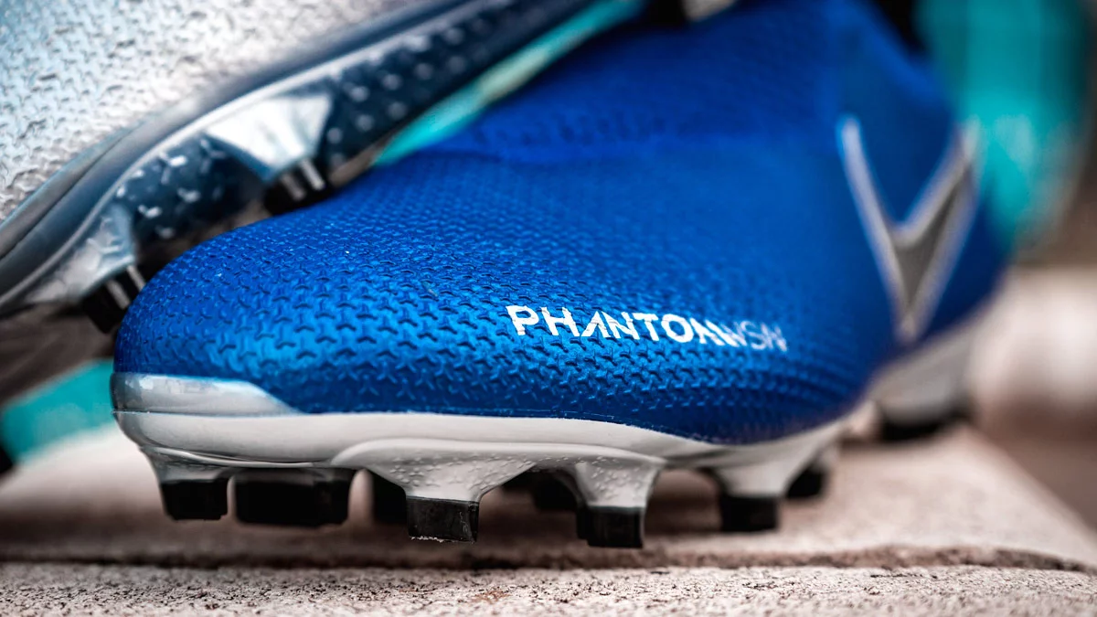 post card Nike Phantom Vision blue 2018.webp